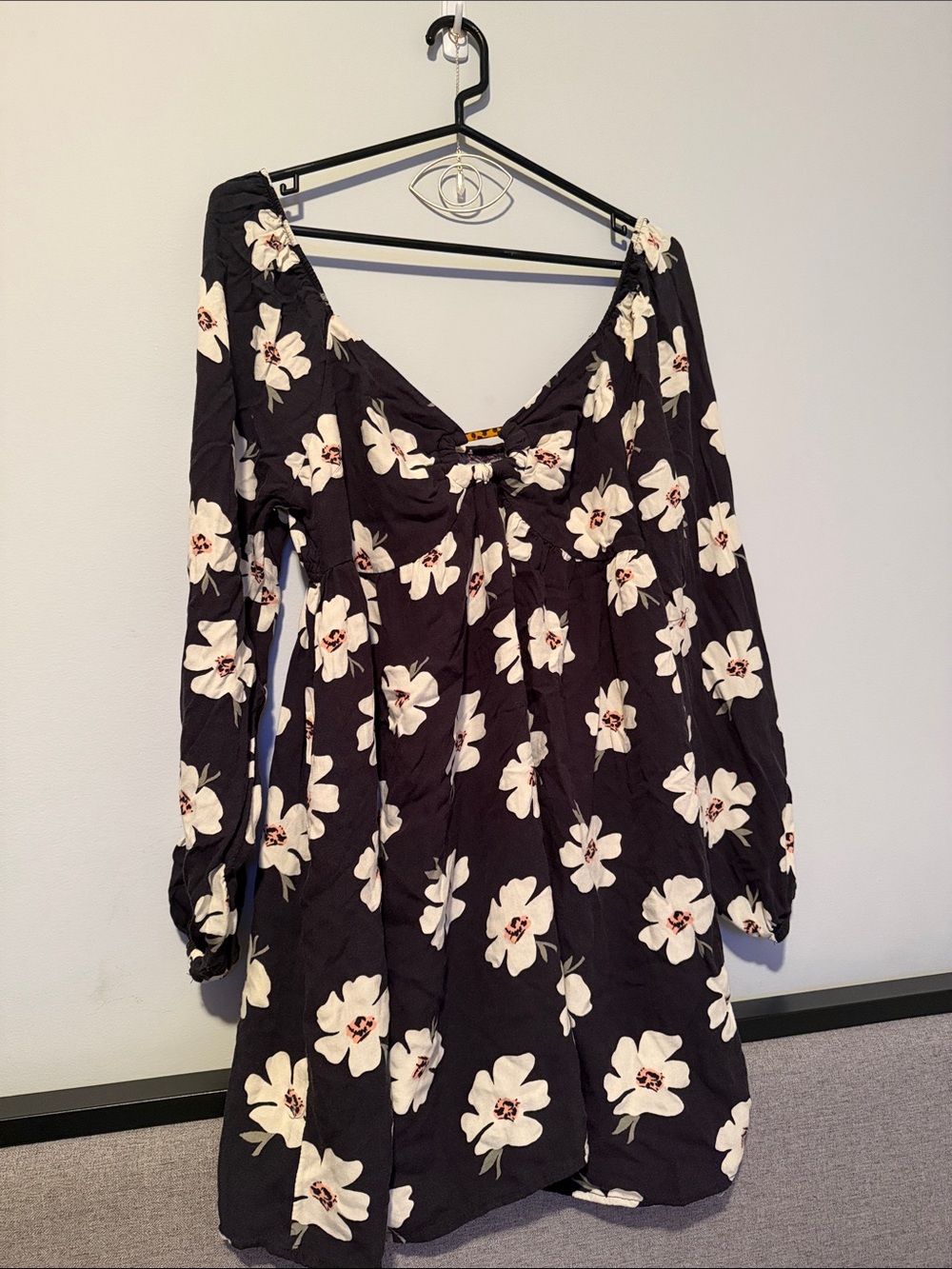 American Eagle Outfitters Black Long-Sleeve Floral Mini Dress